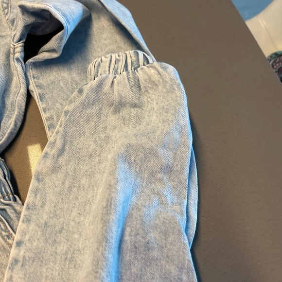 Bershka Bleached denim Jumpsuit with front zipper long sleeves - Picture 10 of 16